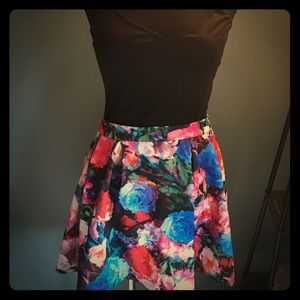 Beautiful floral Express skirt
